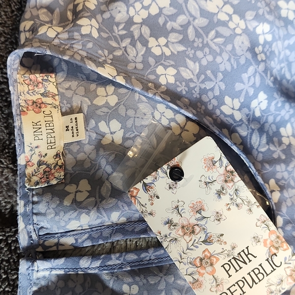 Pink Republic Blouse - Picture 3 of 4